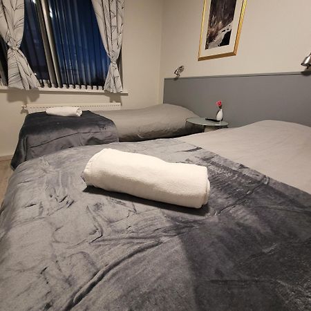B&B Guesthouse - Bed And Breakfast Keflavik Centre Exterior photo